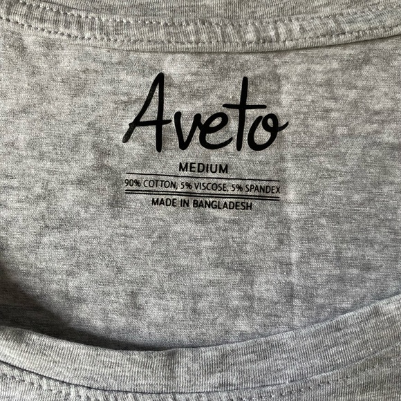 T-Shirt - Picture 2 of 2